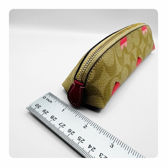 ★ NWOT Coach Pencil Case In Signature Canvas With Pink Stripe Heart Print ★ - Picture 12 of 15